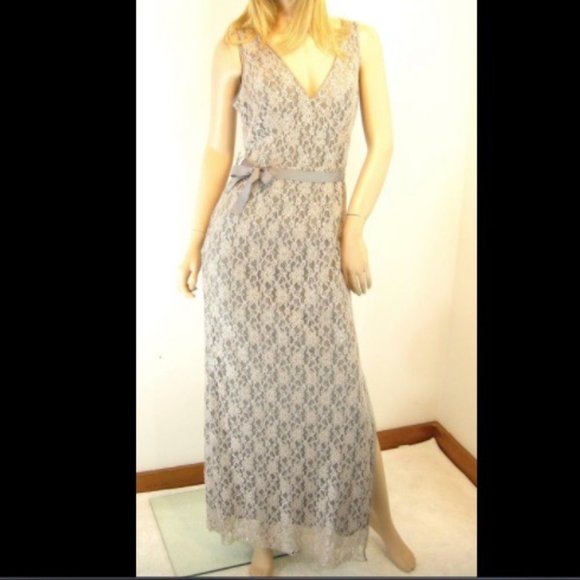 VENUS Dresses & Skirts - Venus Lace Dress NWT